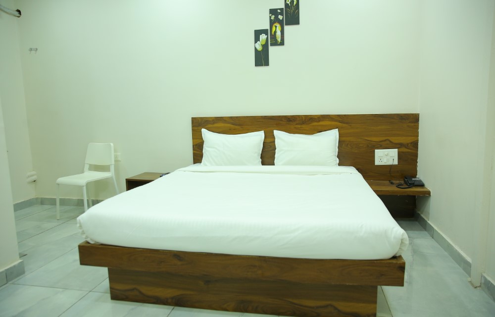 Hotel LK Inn Gallery