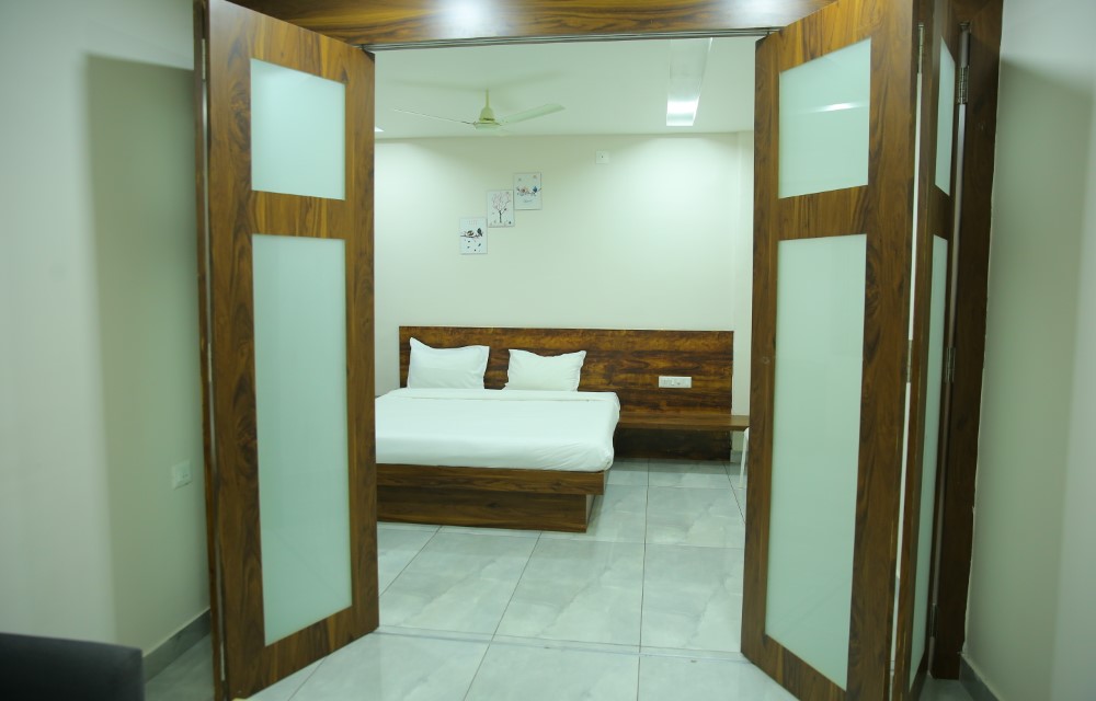 Hotel LK Inn Gallery