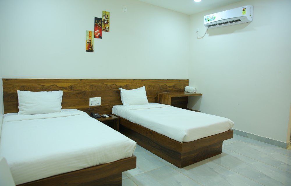 Hotel LK Inn Gallery